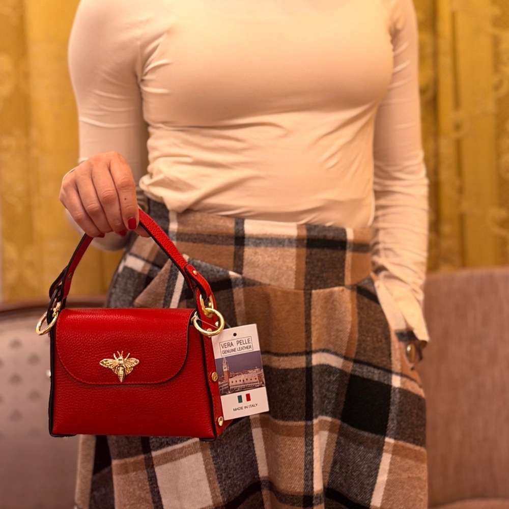🆕🇮🇹Italian handmade genuine leather Crossbody Bag with Gold Accent - Picture 7 of 7